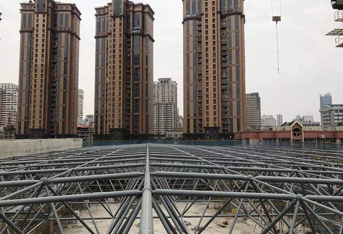 昆明螺栓球网架结构